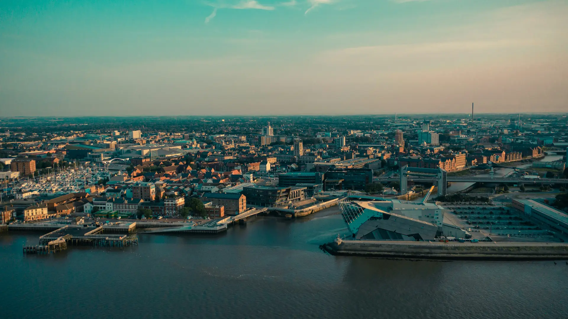 Professional car leasing services in Hull, East Riding of Yorkshire - Egon Car Leasing covers Hull and surrounding areas with business and personal vehicle hire